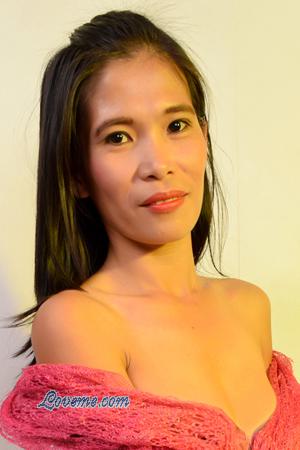 138824 - Rosalinda Age: 41 - Philippines